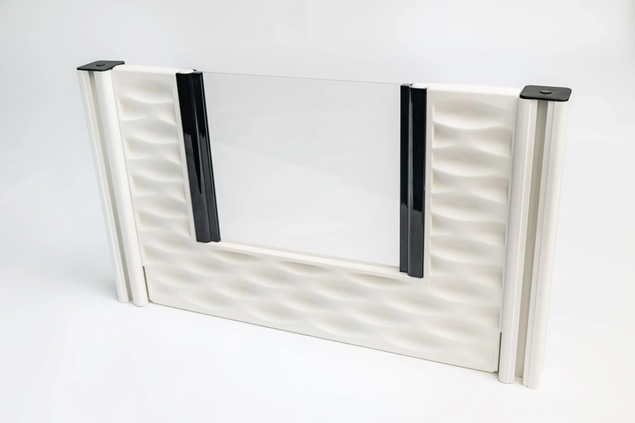 Acrylic Glass Door Sets for EZclassic Whelping Boxes (Standard and Tall) - Image 2