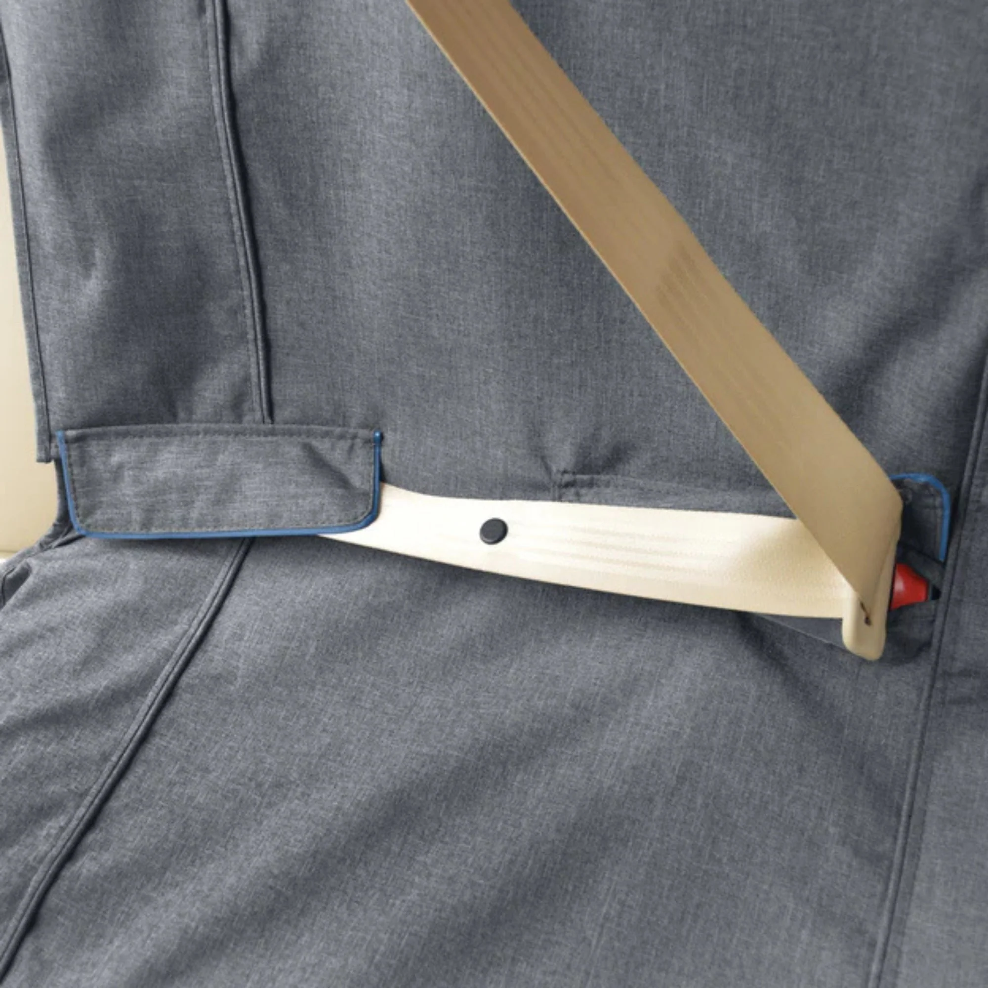 Kurgo Dog Bench Cover Heather Charcoal - Image 4