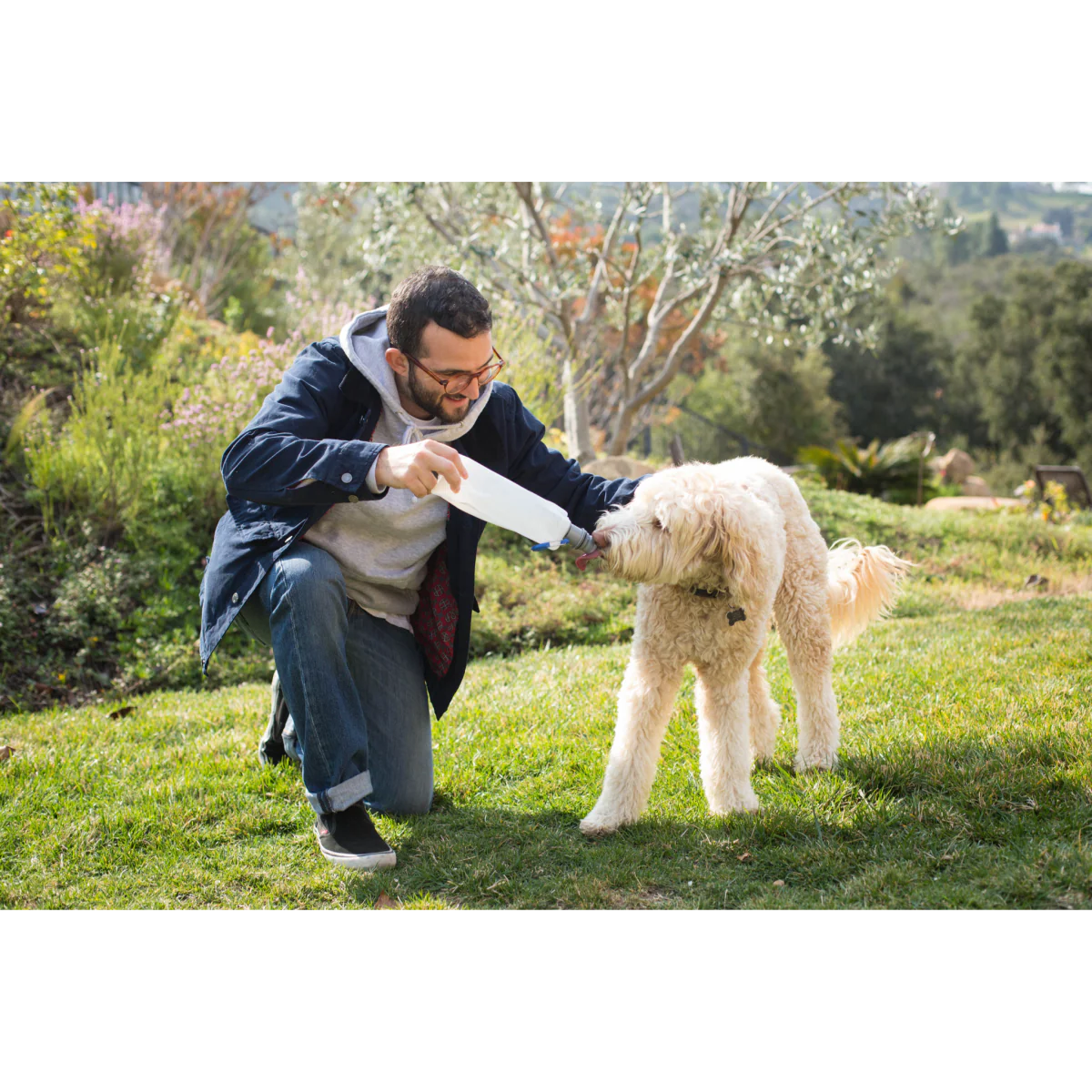 Vapur® EZ Lick™ Portable Dog Water Bottle - Image 9